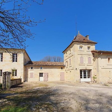 Domaine De La Grande Chapelle Hotell Cadillac-en-Fronsadais Exteriör bild