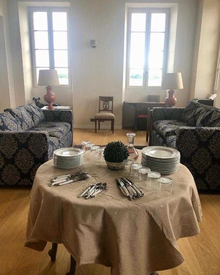 Domaine De La Grande Chapelle Hotell Cadillac-en-Fronsadais Exteriör bild